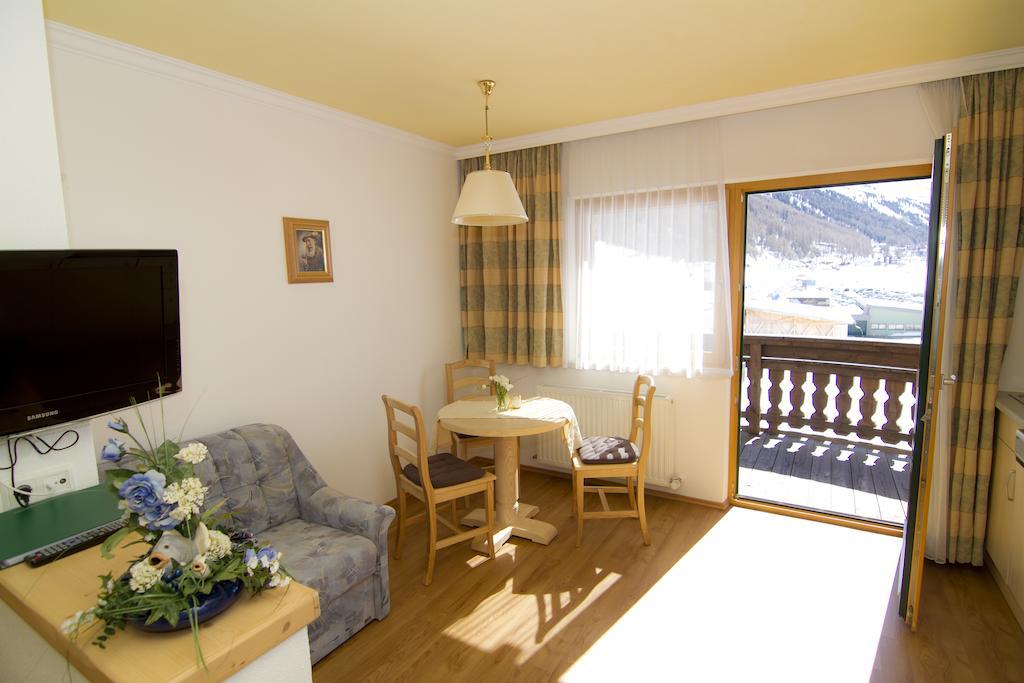 Appartment Pillerhof 오베르구르글 객실 사진